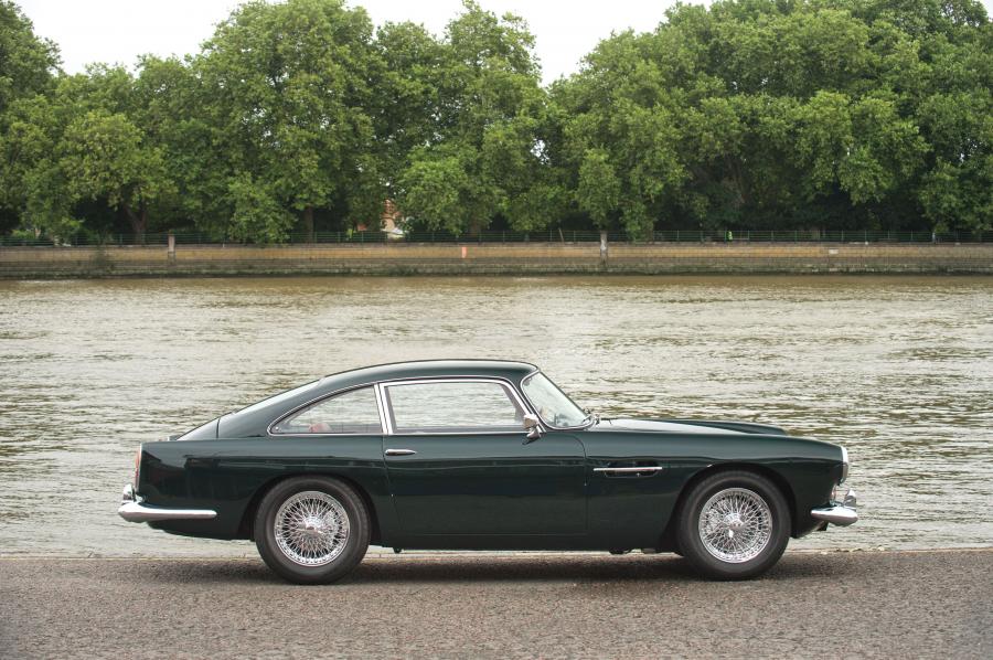  Aston Martin DB4 (Series II) 1960 года  (WW) (фото 21 из 37)